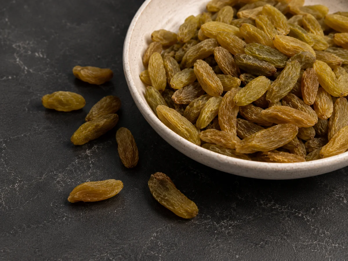 Green Afghani raisins in Brand Ticaret retail packaging